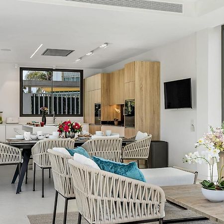 All About Villa Gladiolo Marbella Exteriör bild